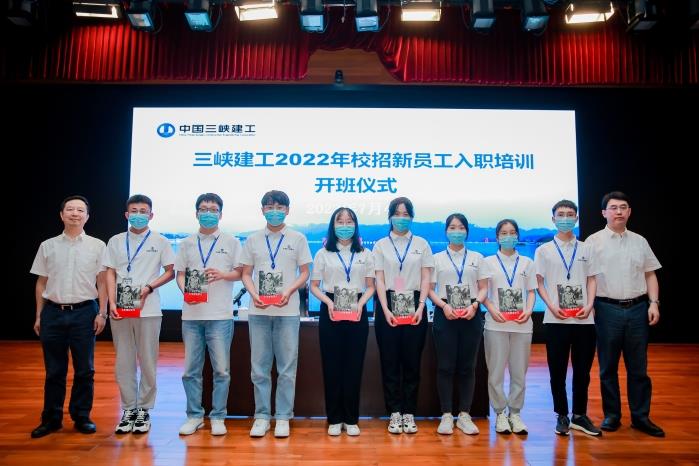 10992405864726276663(1)(1) 10992405864726276663(1)(1)